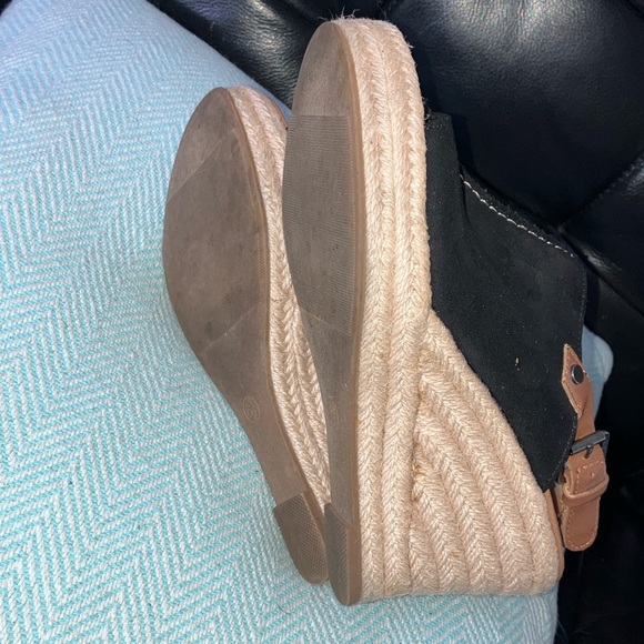 Dolcetta Selma 6.5 women’s Black and Tan Espadrille Wedges - Picture 7 of 16